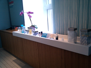 photo of the ladies locker room amenities at bliss spa hollywood