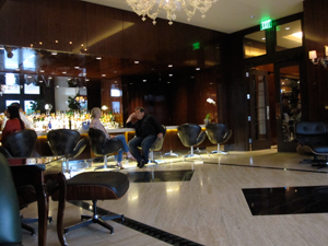 photo of the lobby bar at mr. c hotel beverly hills